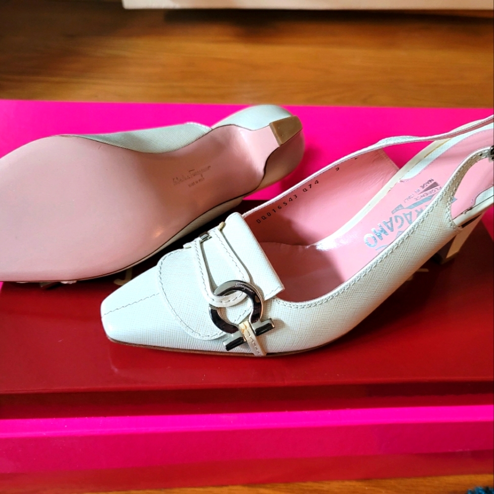 Ferragamo, ivory leather slingbacks, 9, never worn, 2-inch heel